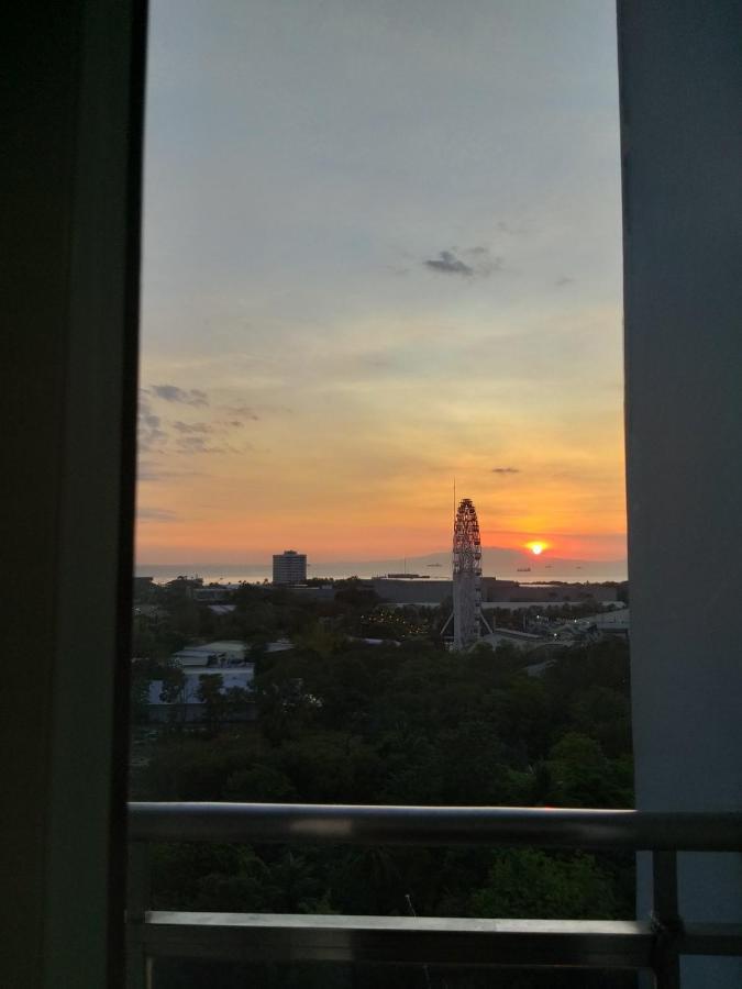 De Luxe, Standard And Studio Suites -The Breeze Residences-Close To Airport,Mall Of Asia, Us Embassy Manila Luaran gambar